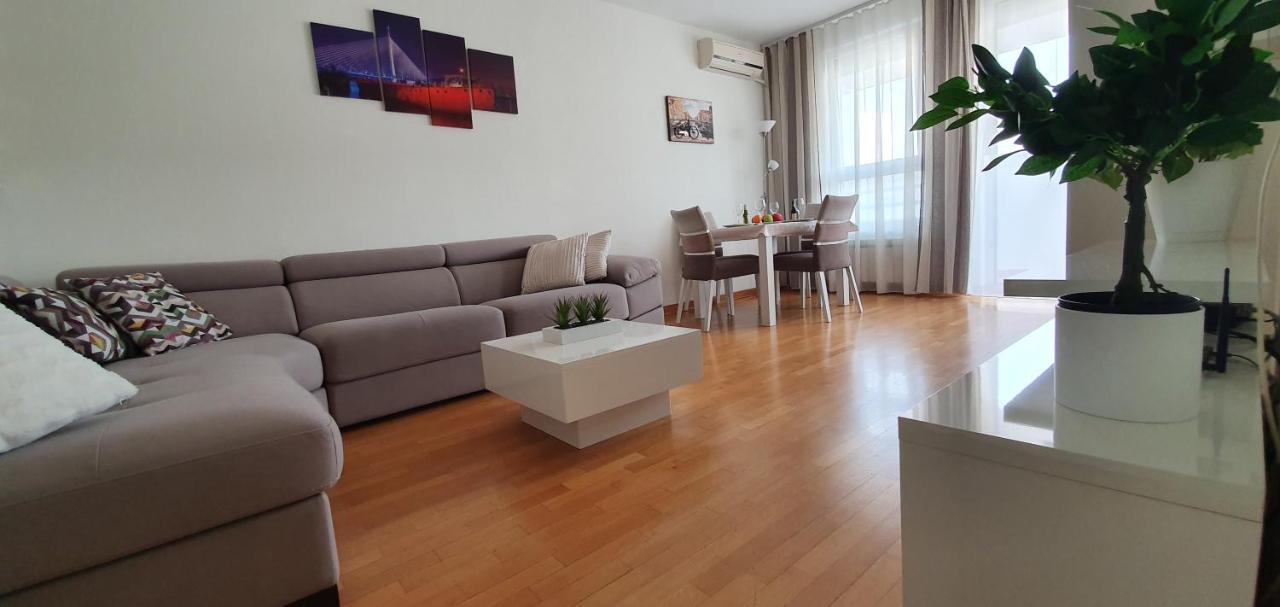 Royal Apartment Belvill Белград Экстерьер фото