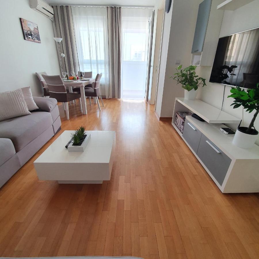 Royal Apartment Belvill Белград Экстерьер фото